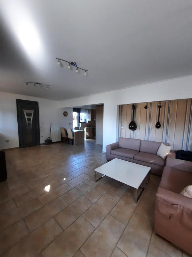 Sofia Apartment อาร์เตมีดา ภายนอก รูปภาพ